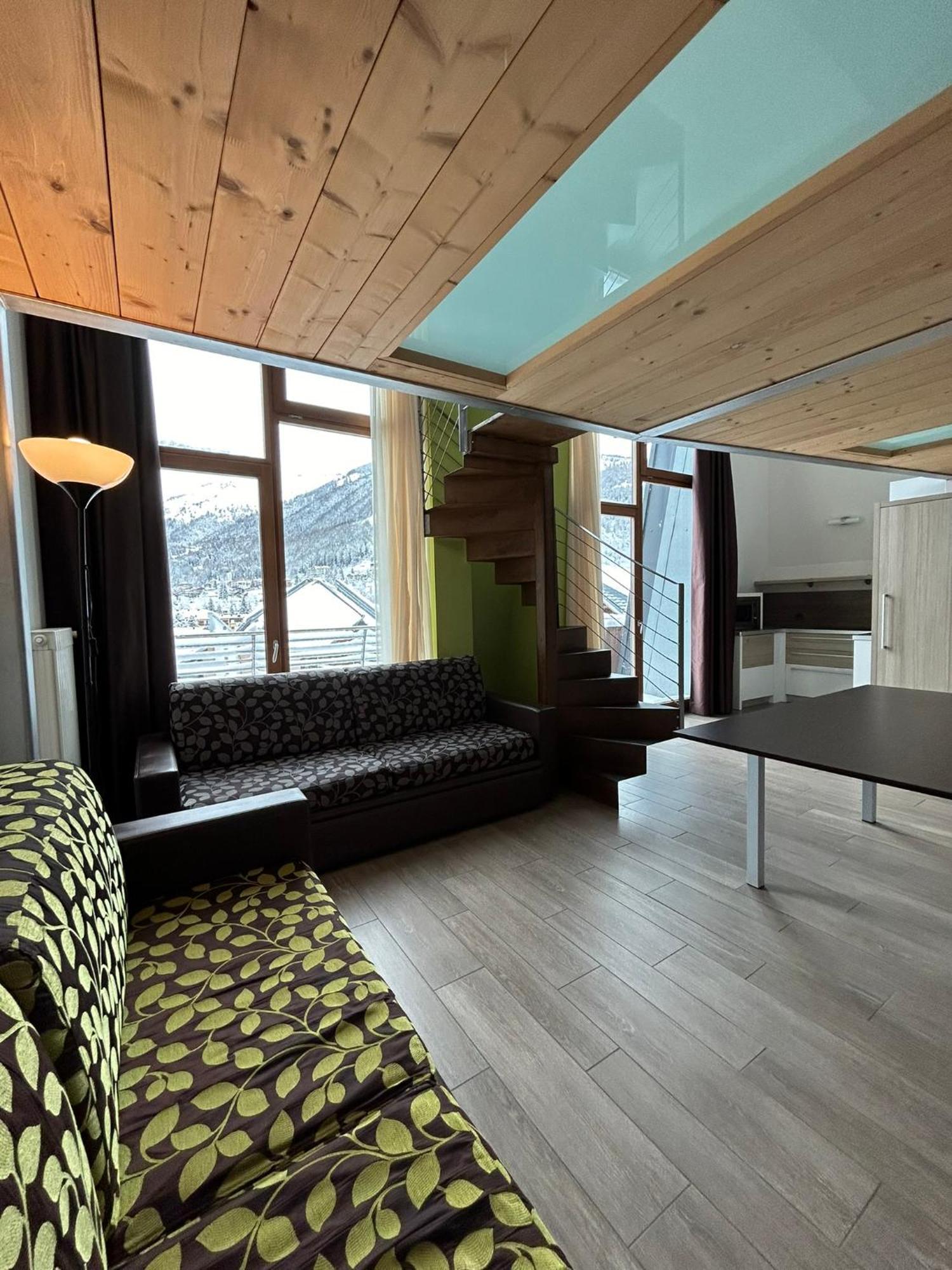 One-Bedroom Apartment,1536756664:JPEG