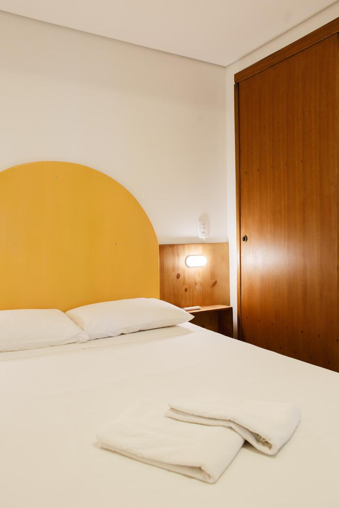 Quarto Duplo