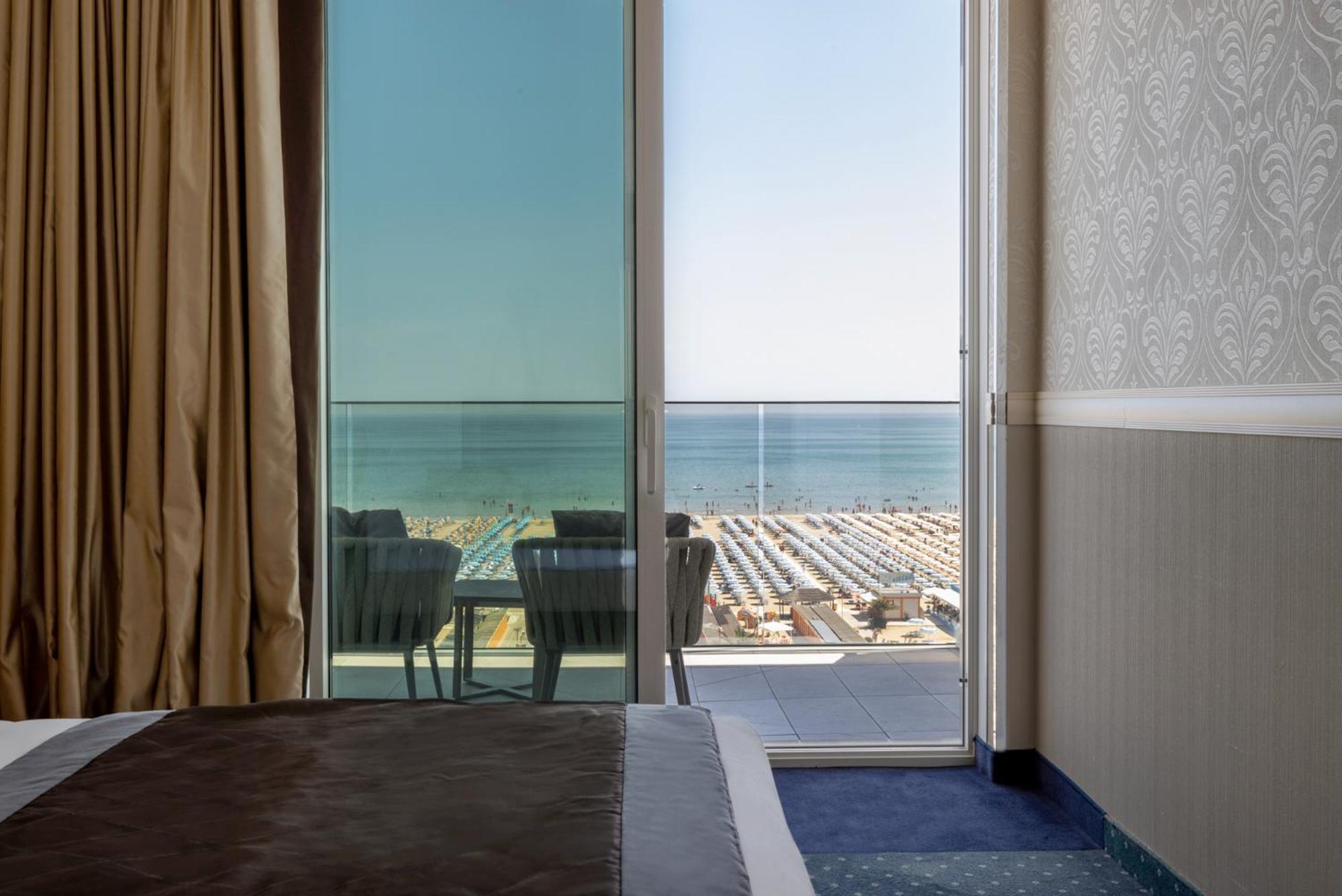 Double or Twin Room Sea View,257988457:JPEG
