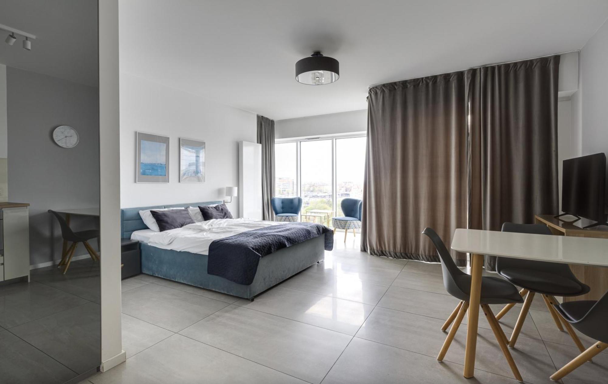 Studio Apartment
