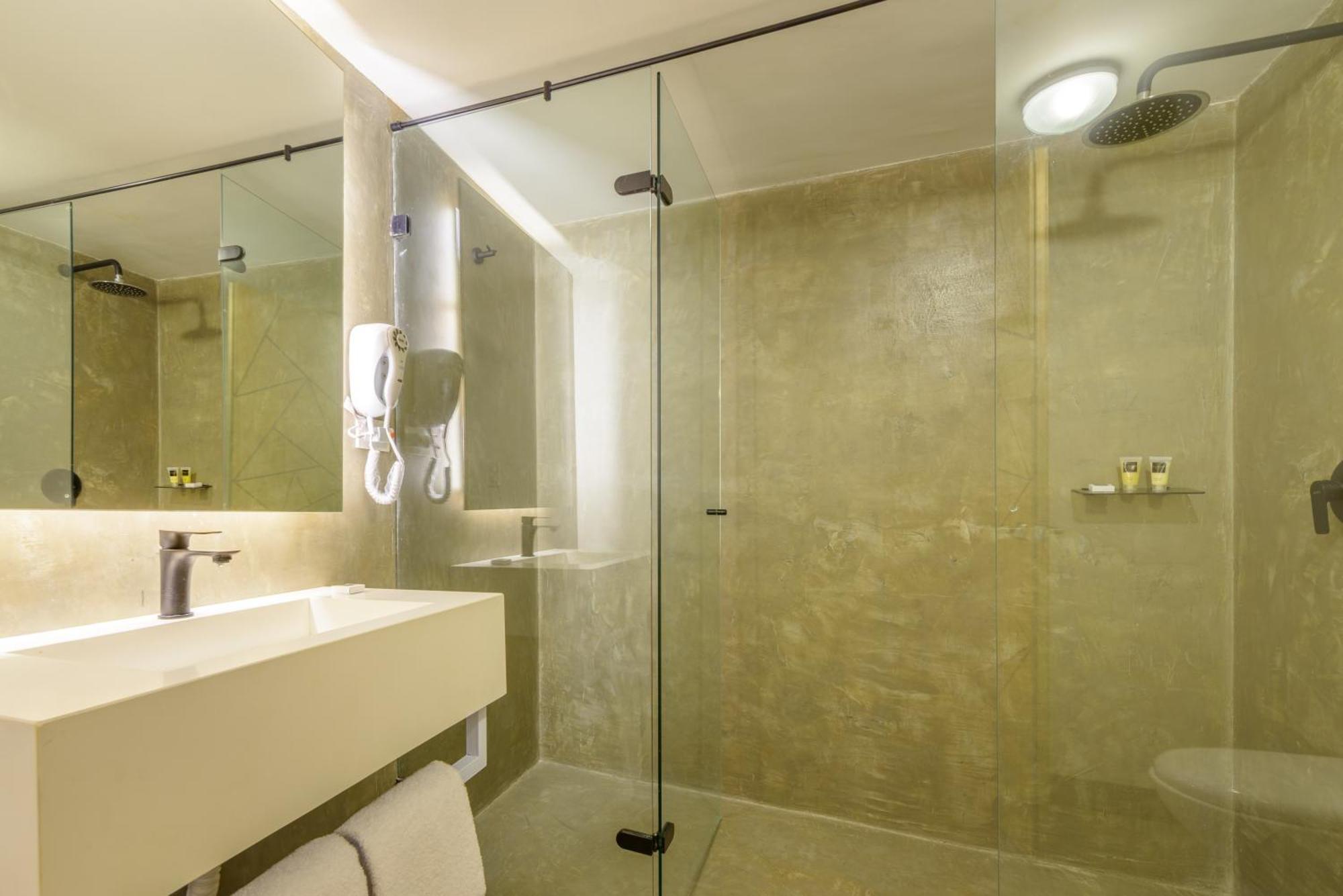 Deluxe Double Room with Two Double Beds
