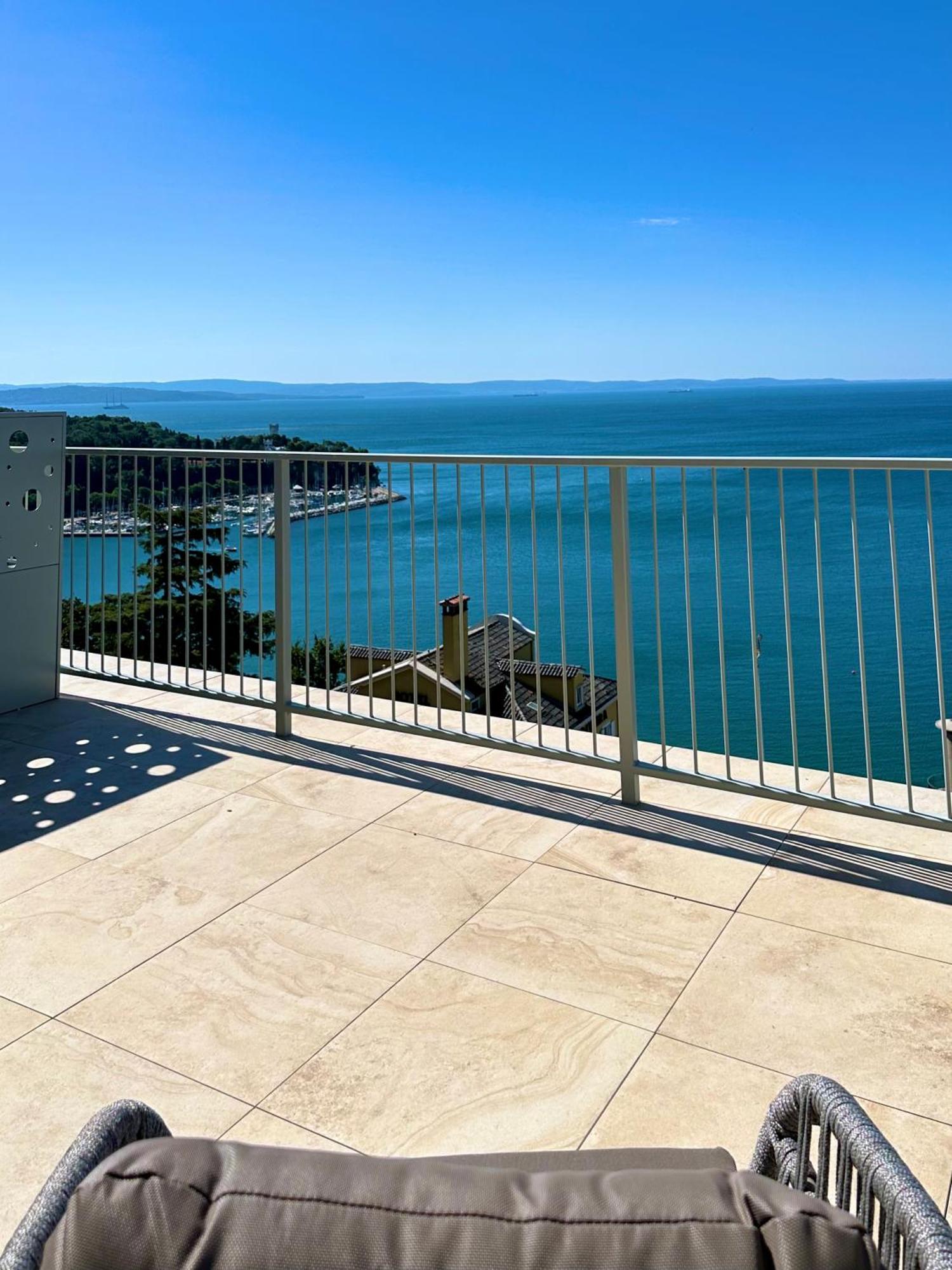 Suíte com Cama King-size, Terraço e Vista do Mar