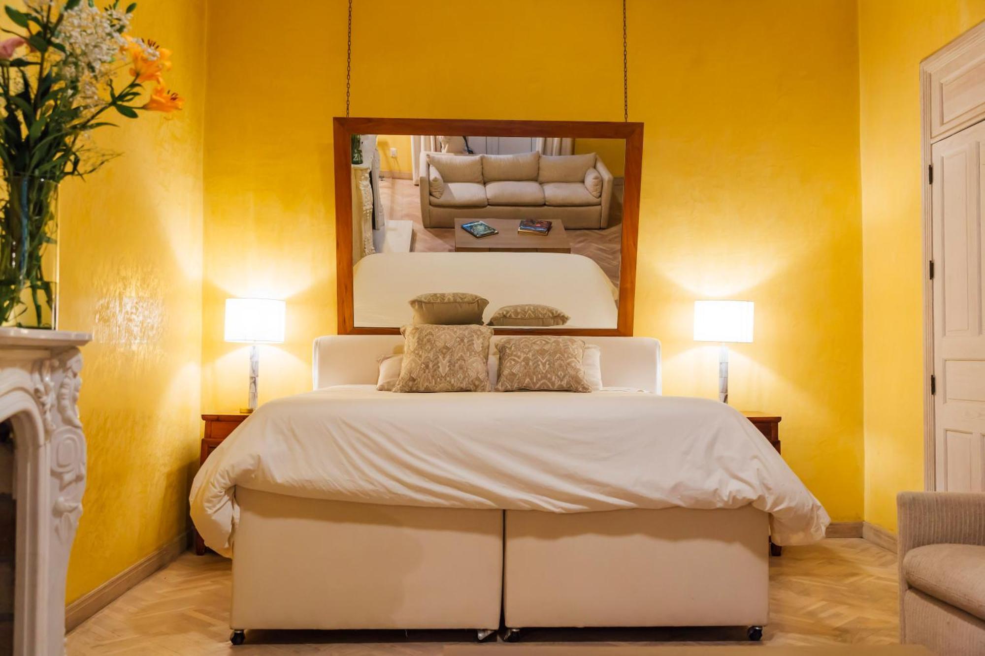 Suite met Kingsize Bed en Balkon