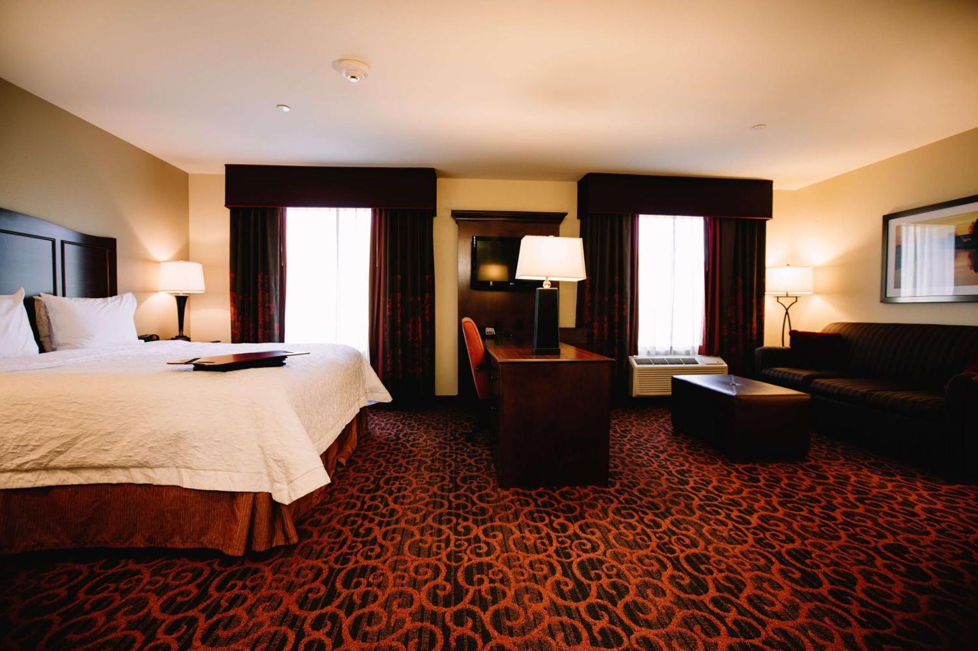 King Room Accessible Tub Mobility Hearing Access or Non-Smoking,1551612601:JPEG