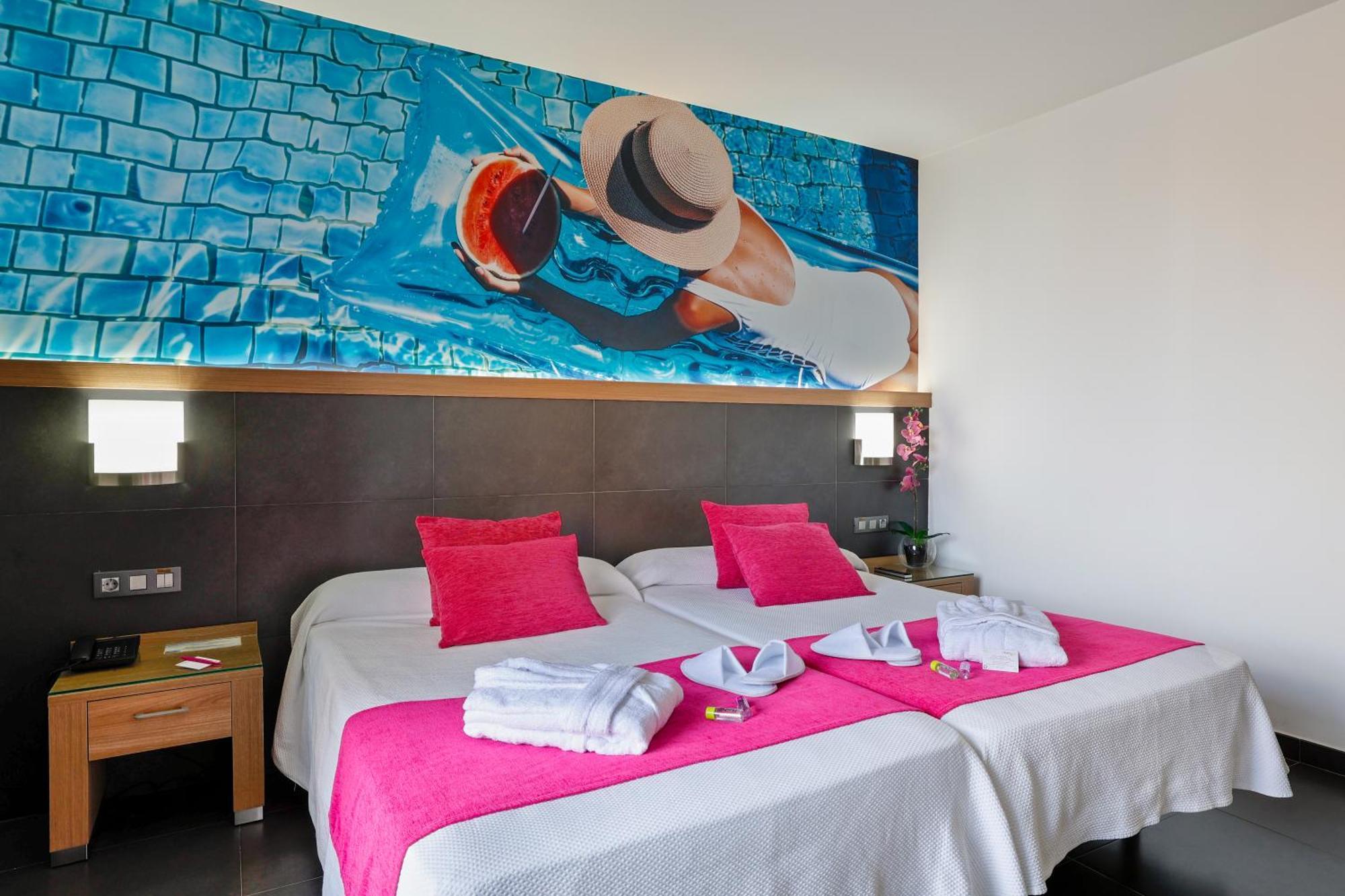 Deluxe Twin Room Sea View