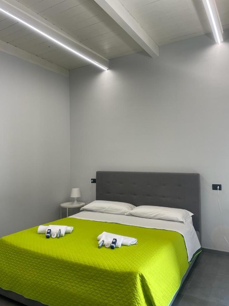 Deluxe Queen Room,1553588881:JPEG