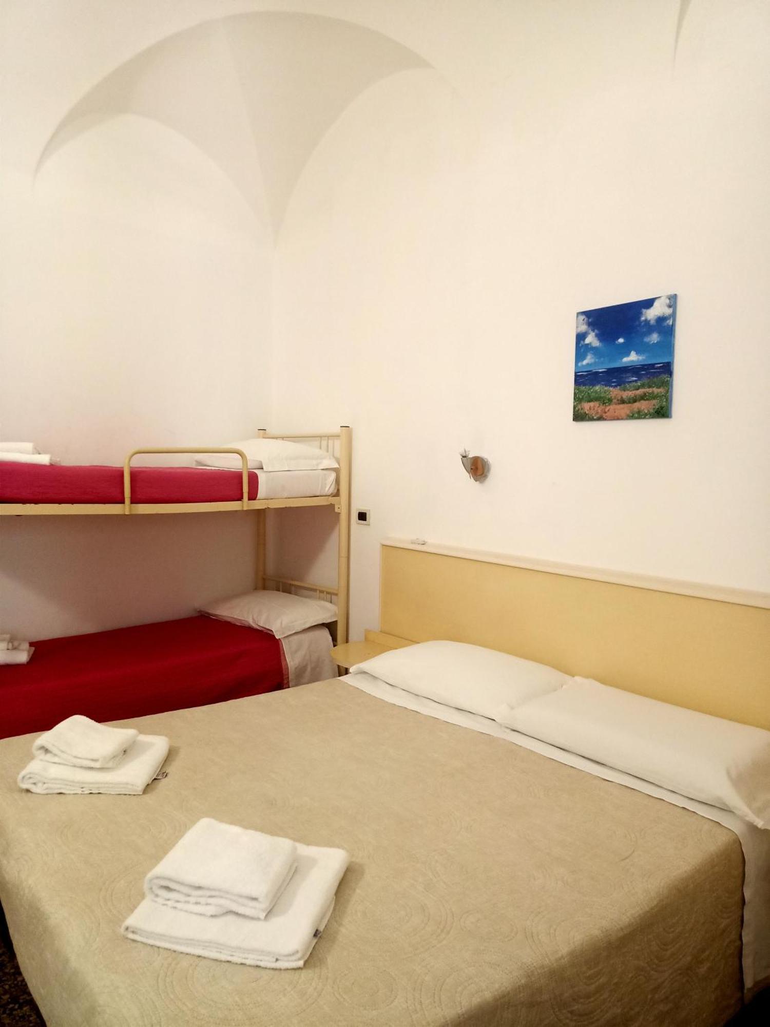 Economy Quadruple Room,1191283372:JPEG