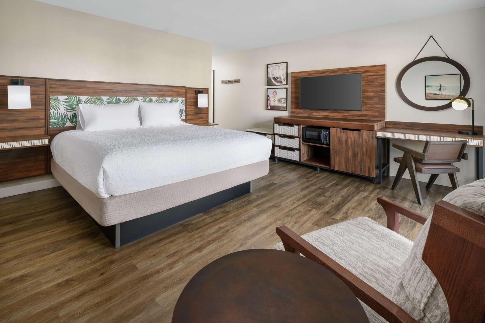 King Room,1557107290:JPEG