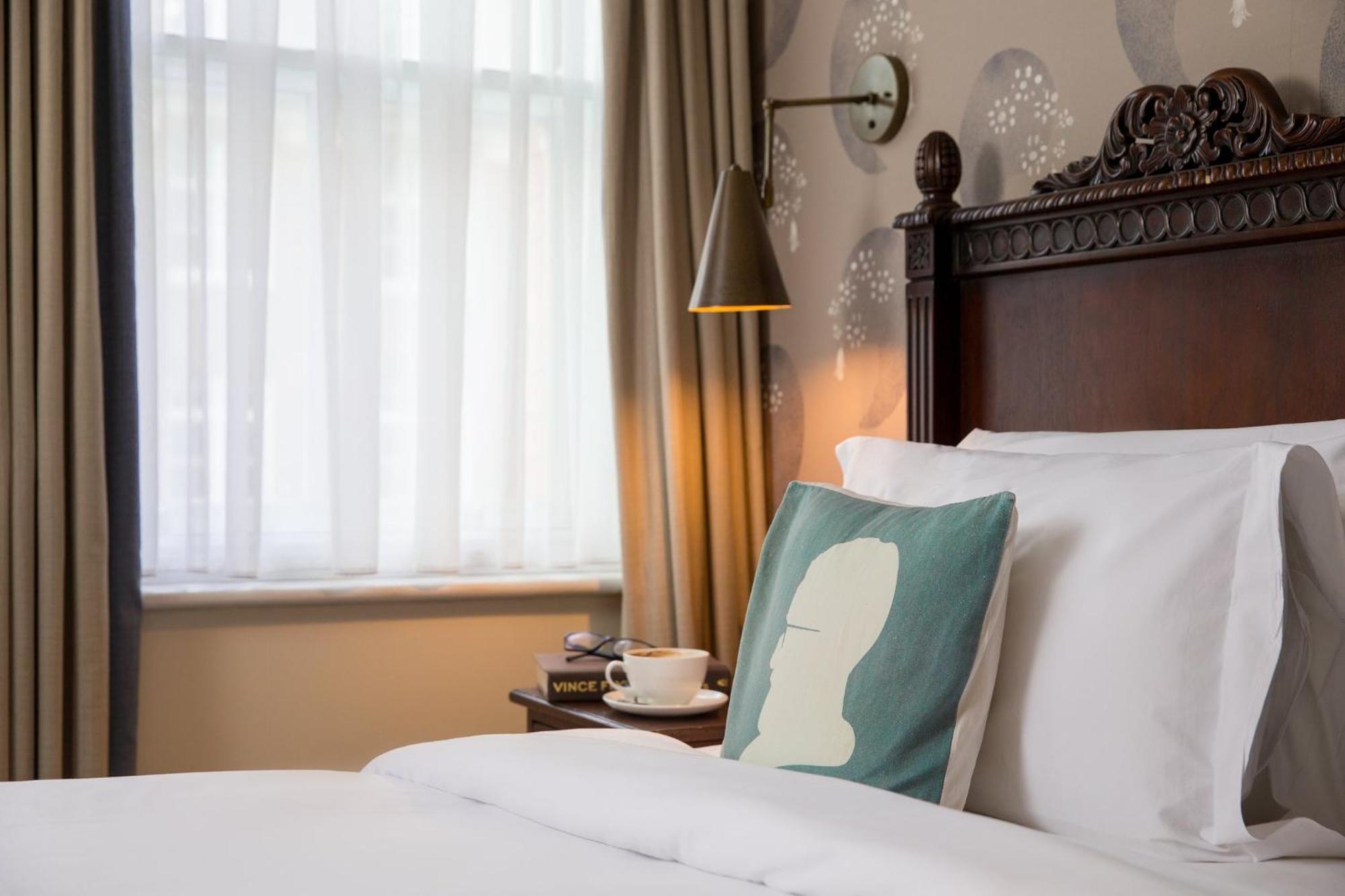 Bloomsbury Bedroom