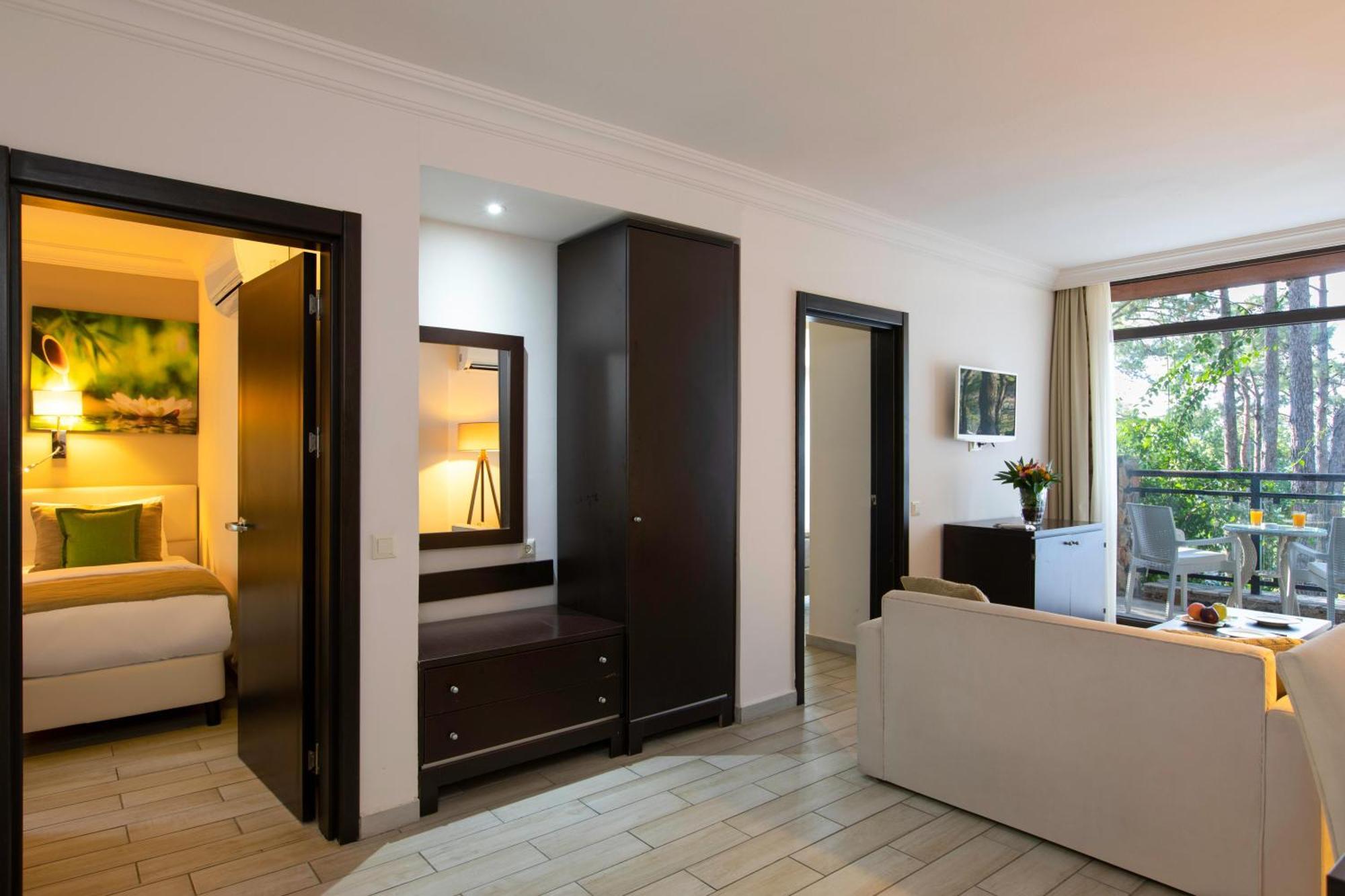 Suite de 2 dormitorios con vistas al jardín