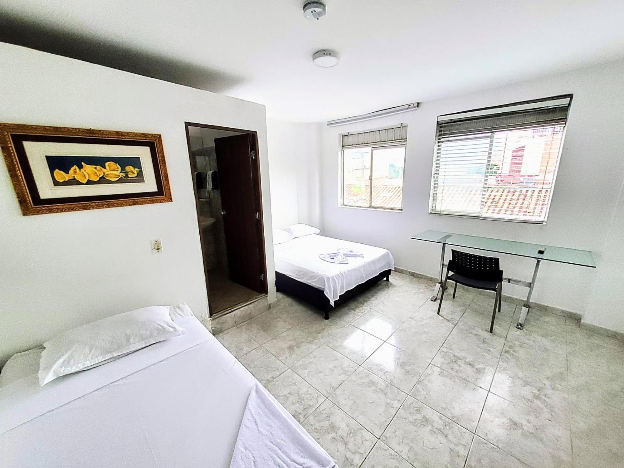 Double or Twin Room,1400567138:JPEG