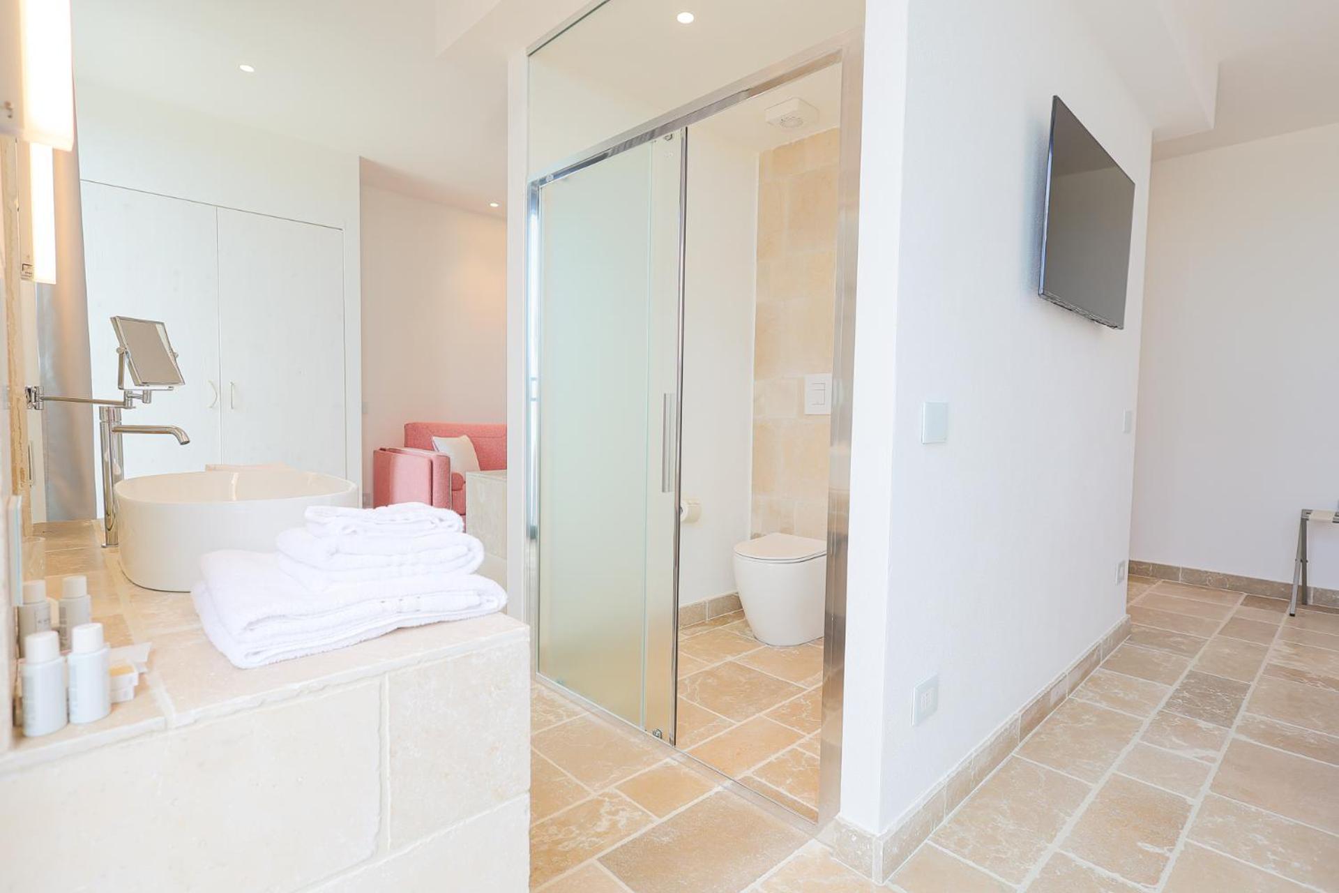 King Suite with Sea View,1573178729:JPEG