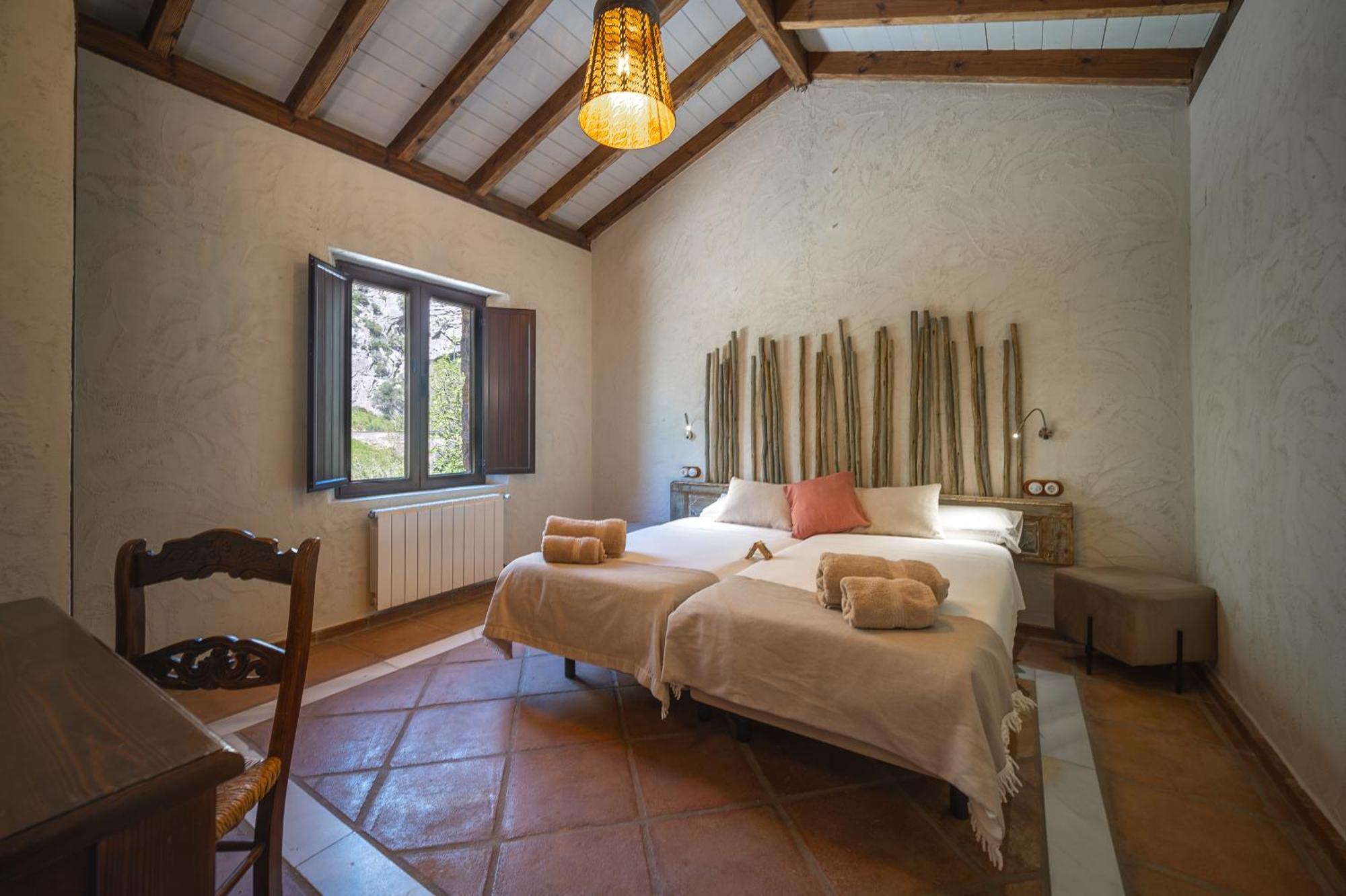 Standard Twin Room,1574751893:JPEG