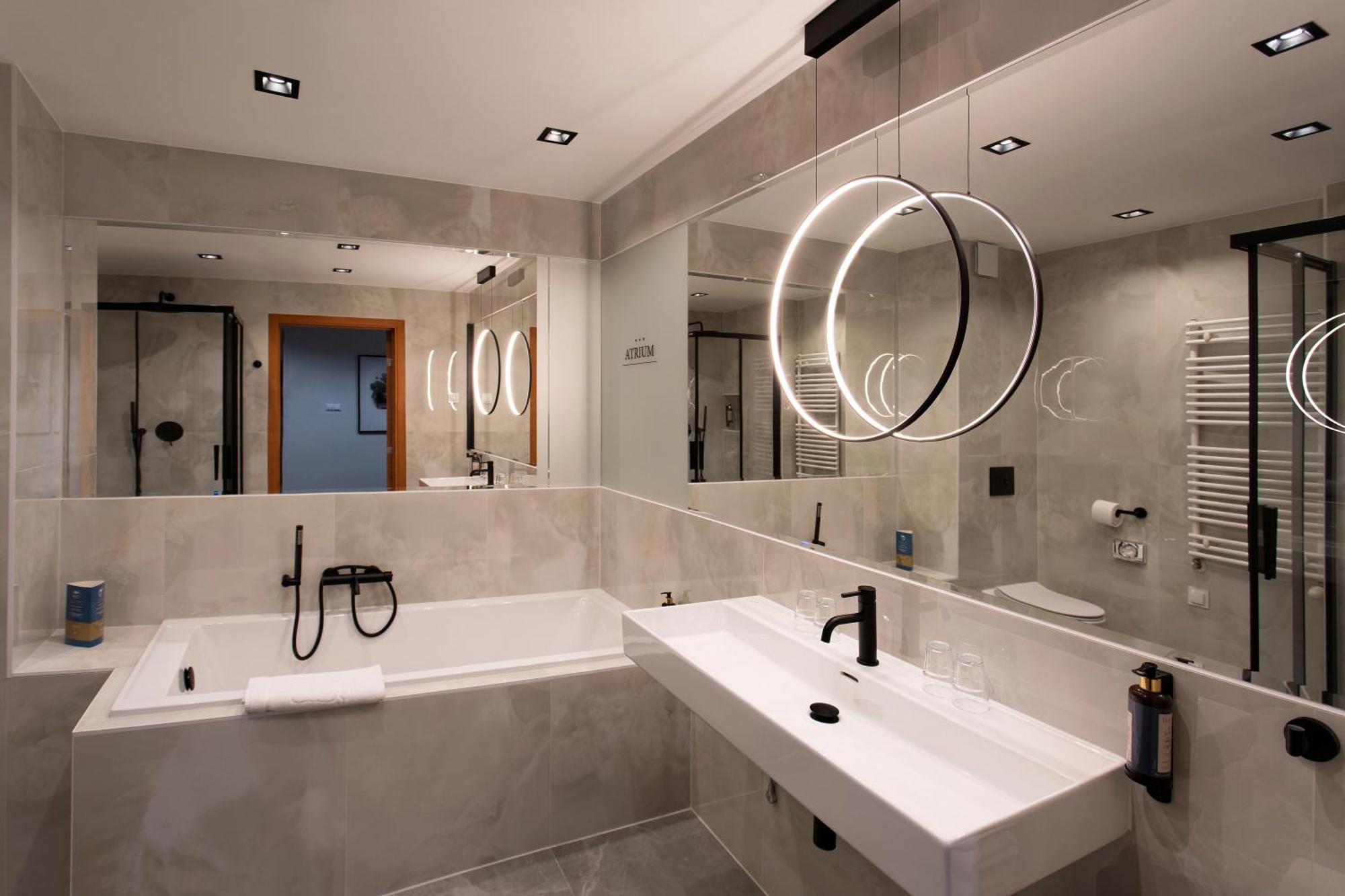 Standard Apartment,1578367877:JPEG