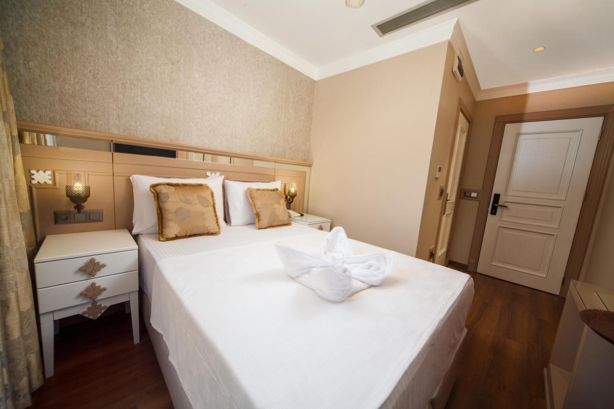 Double Room,1579015838:JPEG