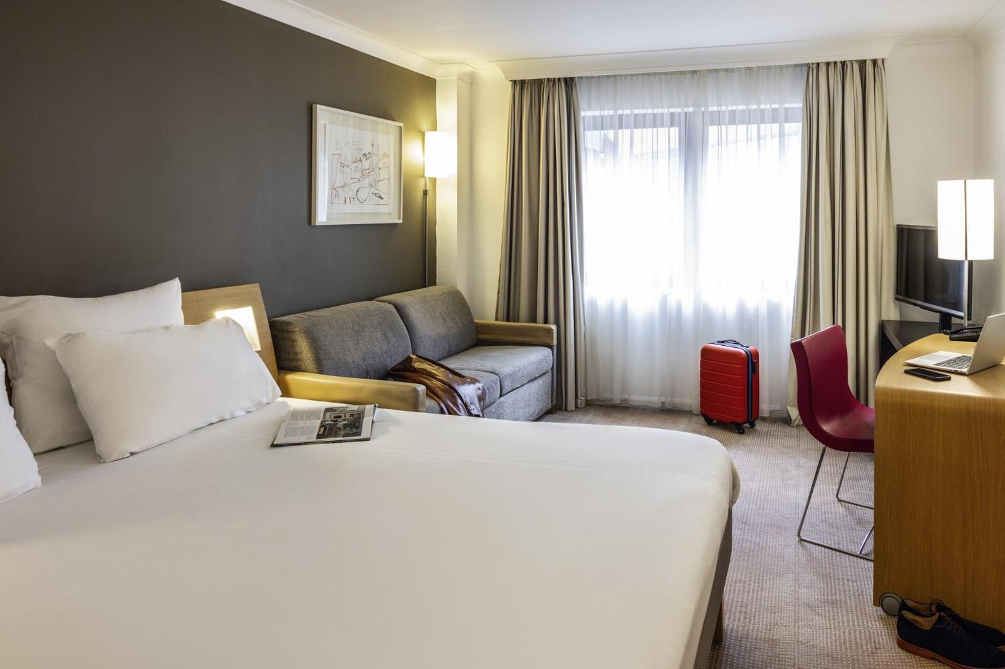 Executive Queen Room