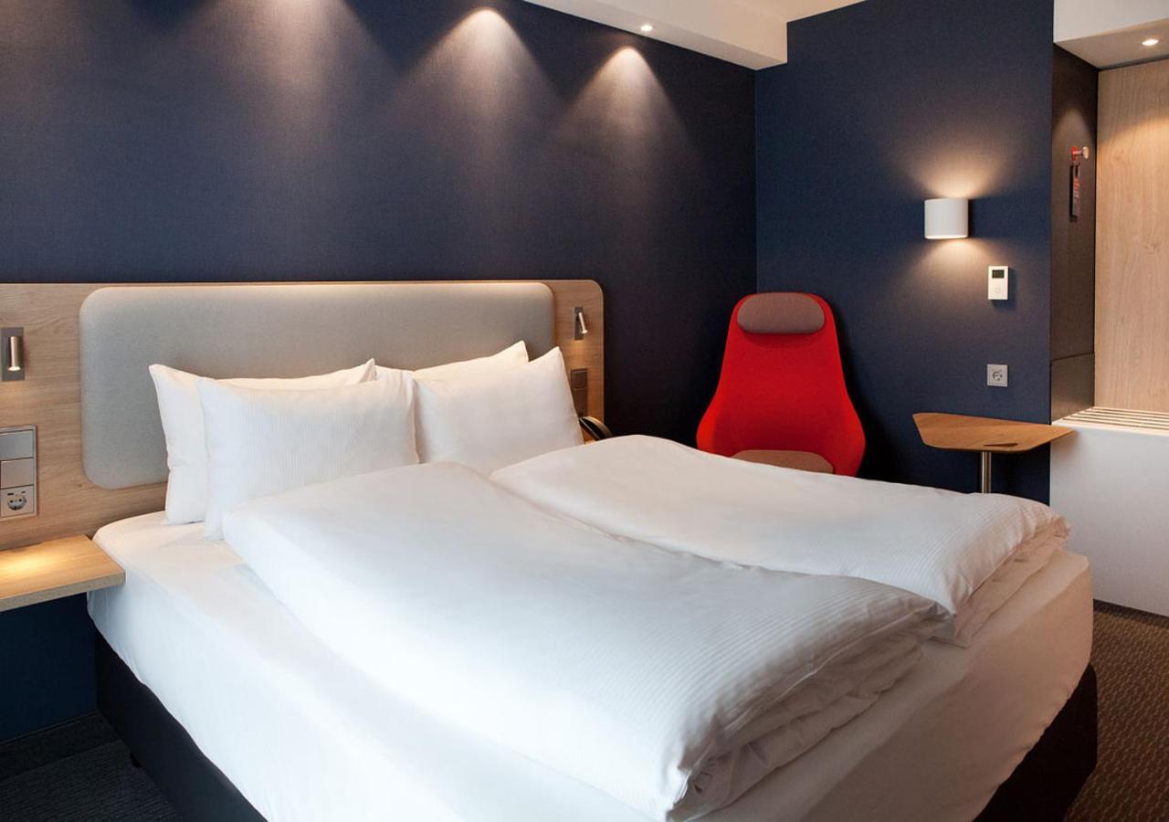 Standard Twin Room with Two Twin Beds