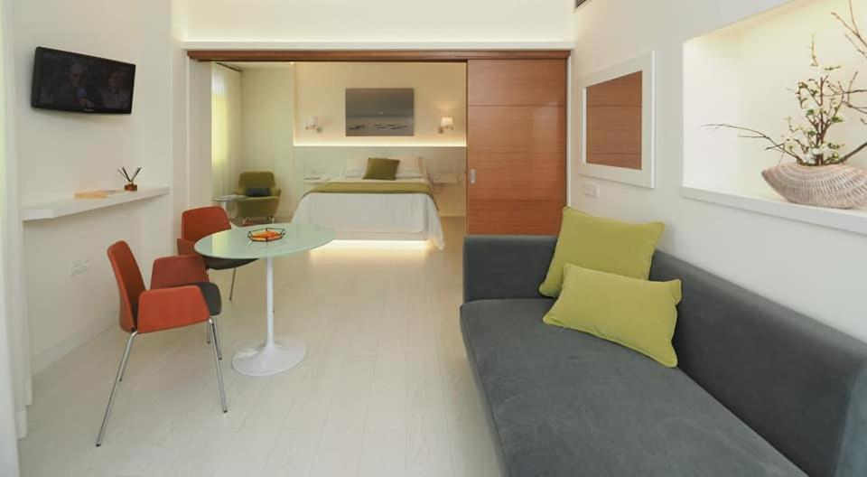 Queen Room Balcony