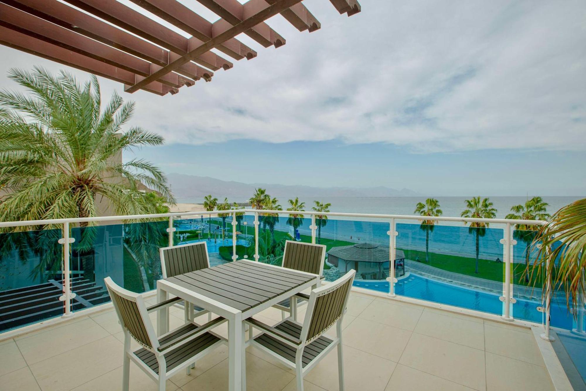 Grand Suite with Balcony and Ocean View,1212134212:JPEG