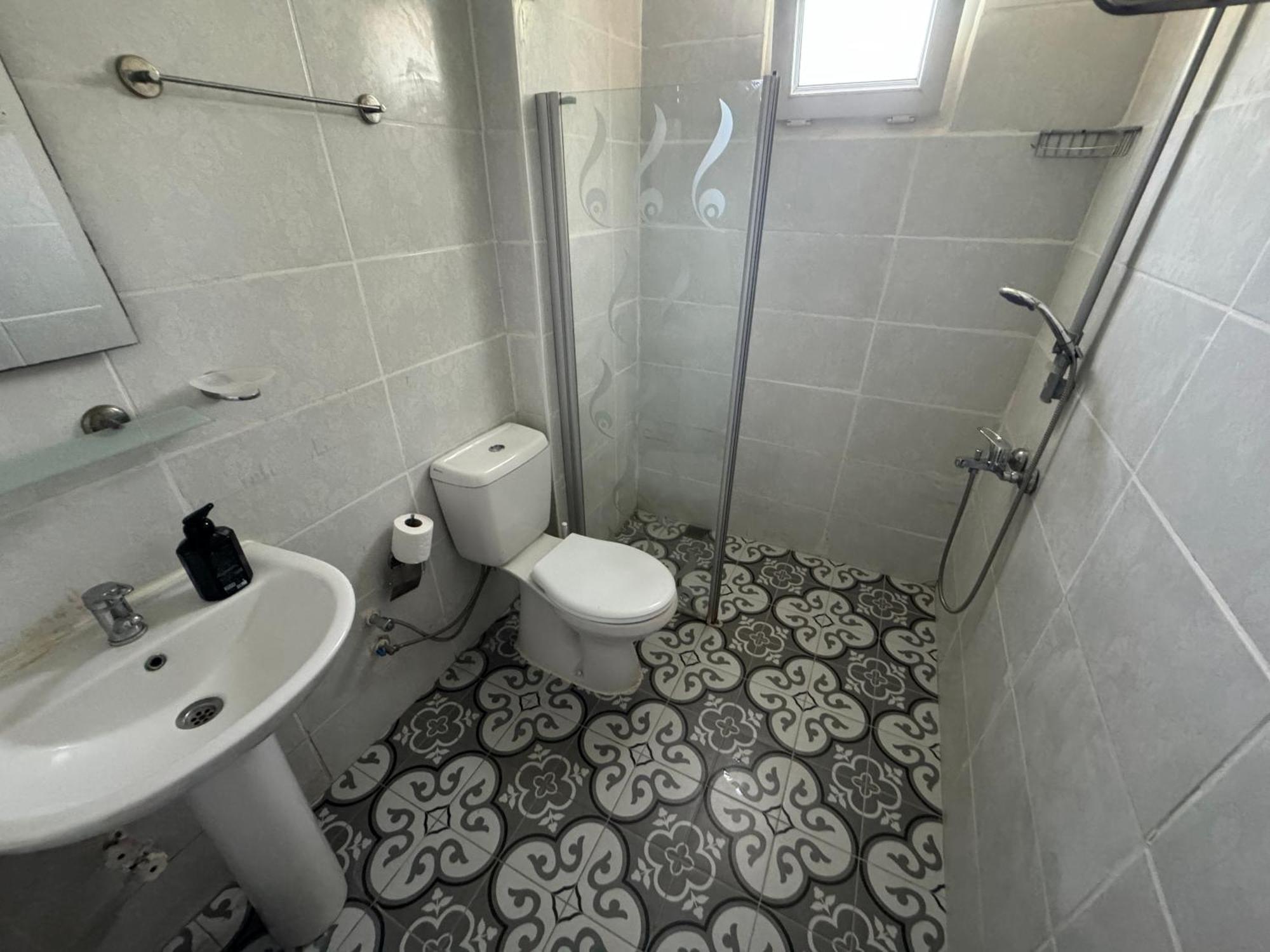 Economy Quadruple Room,1591292595:JPEG
