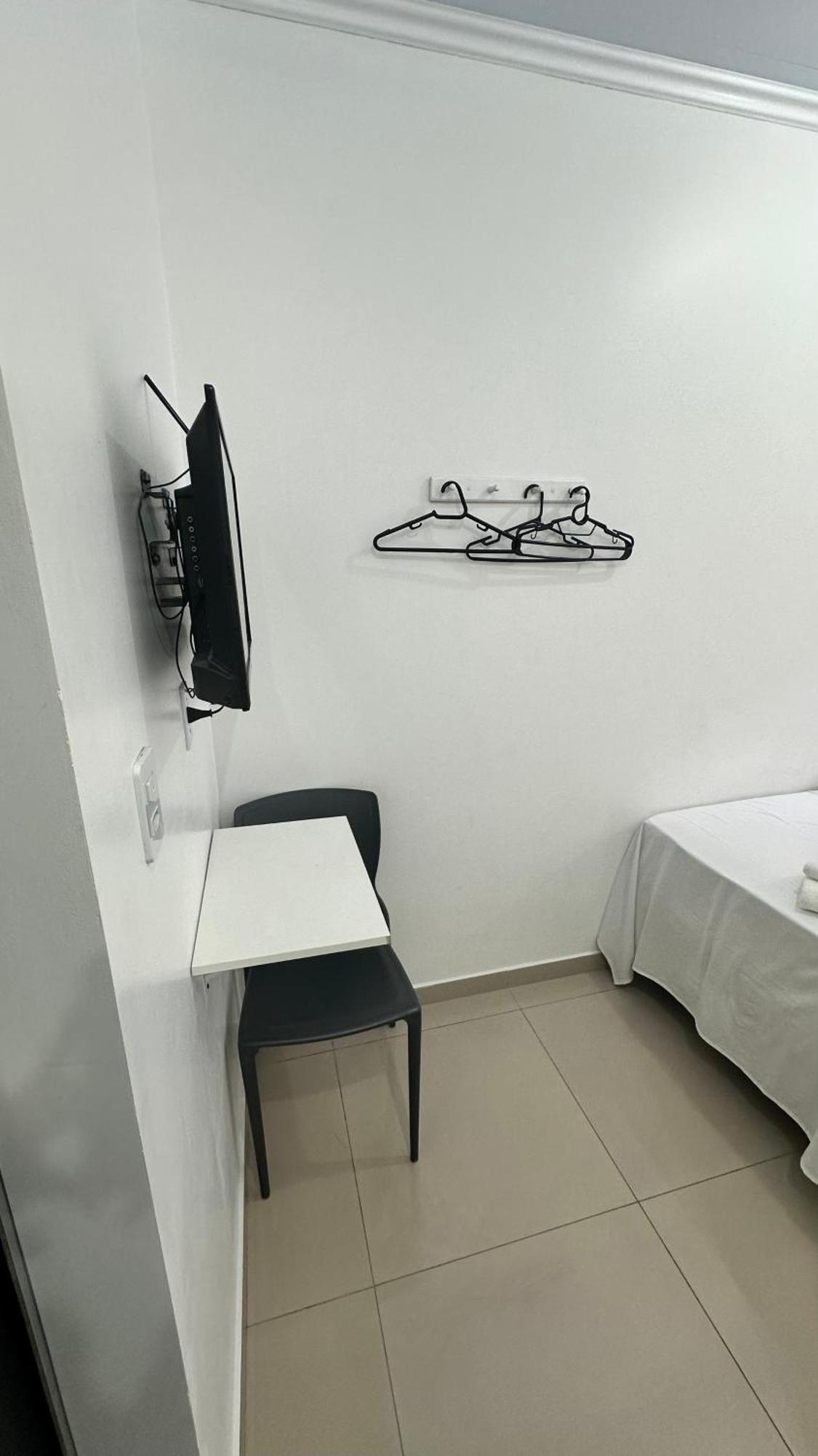 Quarto Individual Pequeno