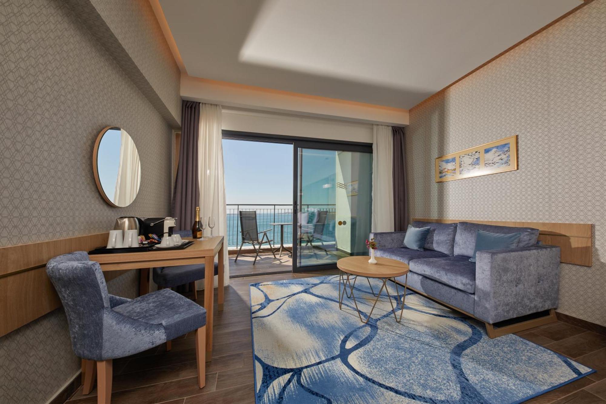 Preferred Club Double Deluxe Frontal Sea View