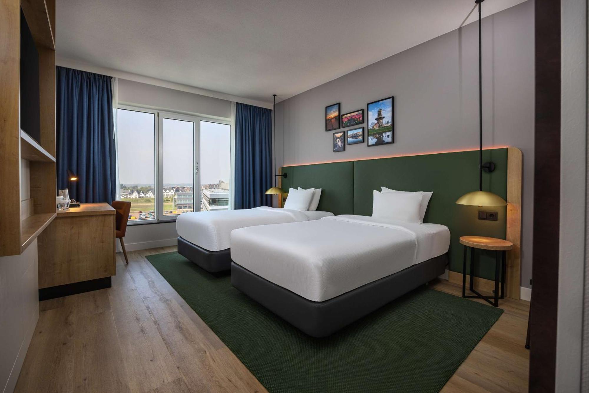 Twin Room,1597564494:JPEG