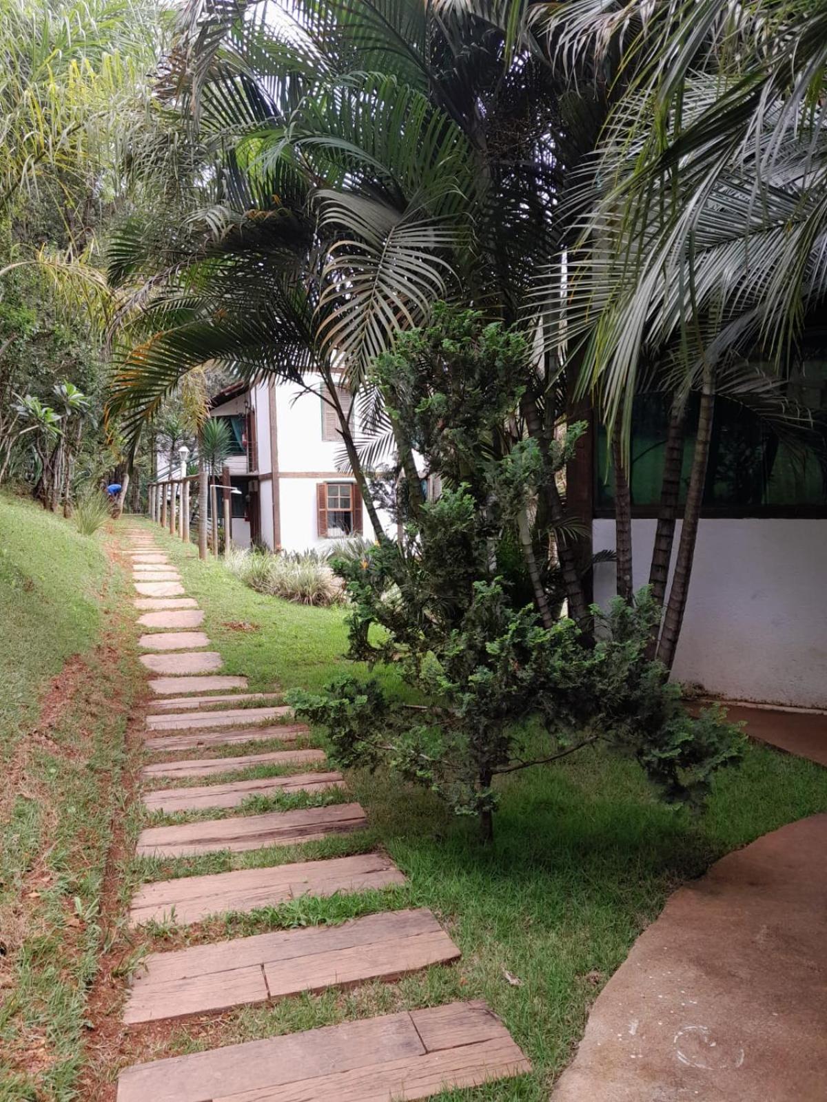 Standard Suite,1606499047:JPEG