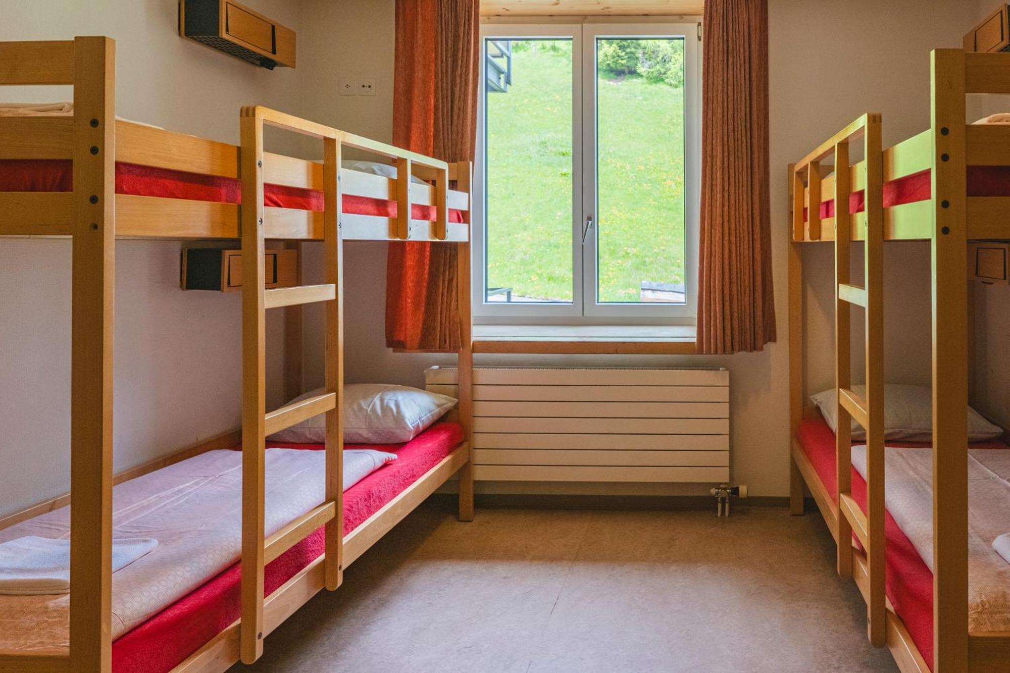 Einzelbett im Vierbettzimmer