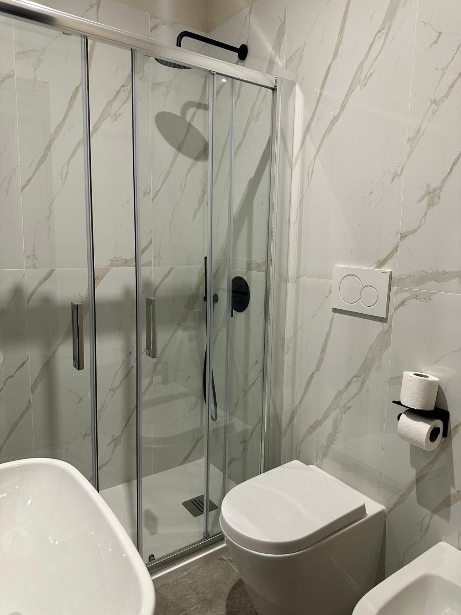 Double Room,1618770246:JPEG