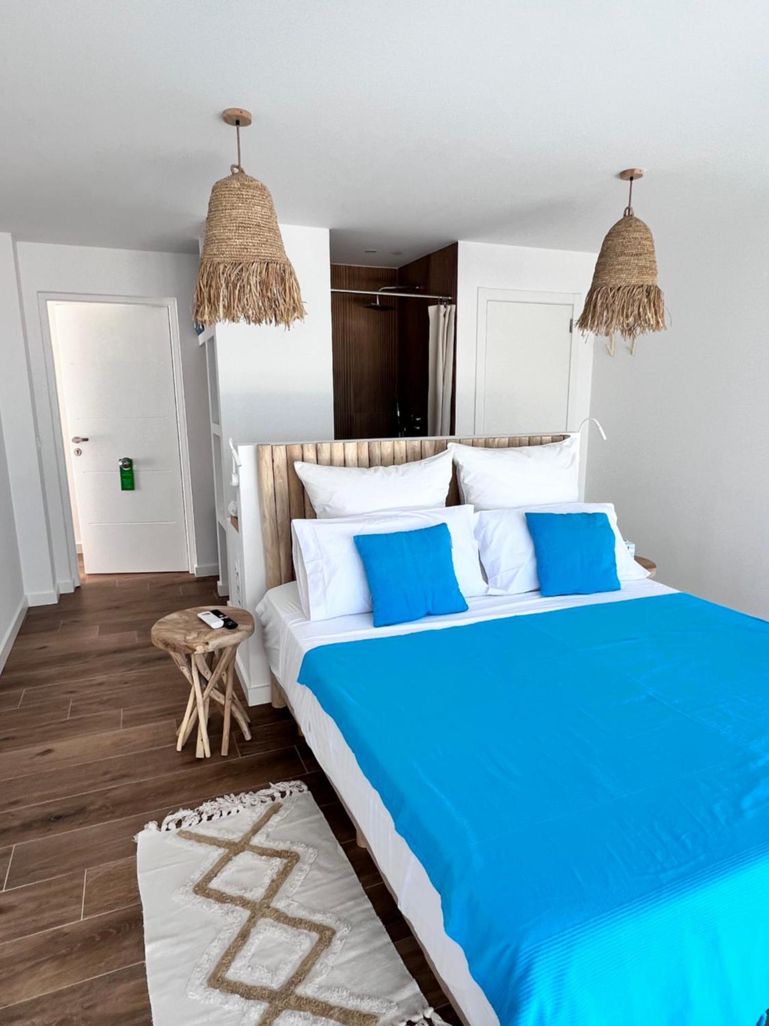 Double Room with Balcony and Sea View