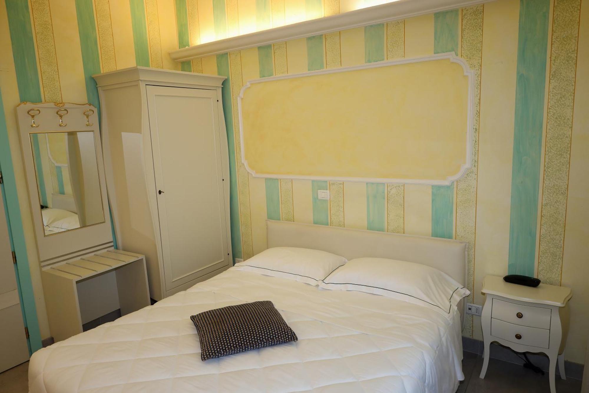 Double Room,1629389886:JPEG