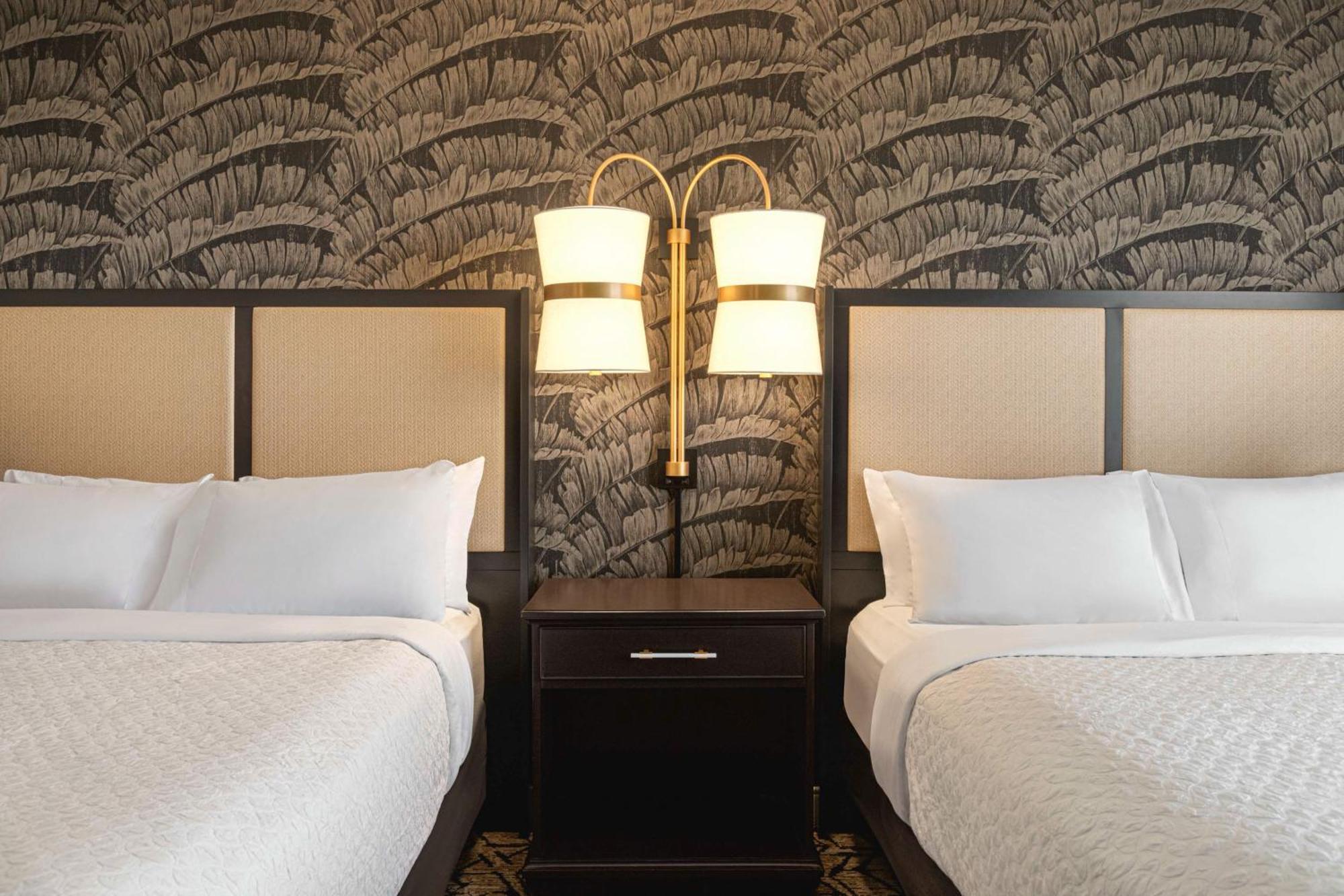 Premium Queen Suite Two Queen Beds Non-Smoking,1629893595:JPEG