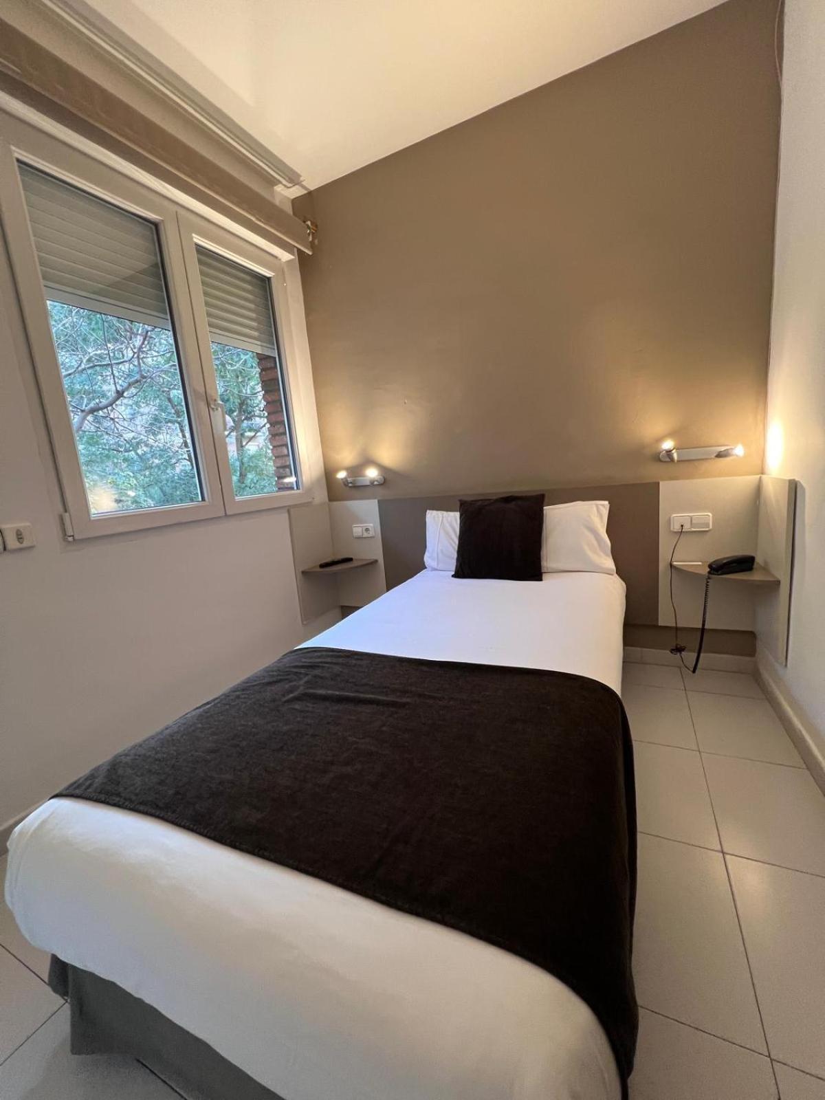 Single Room,1631543378:JPEG