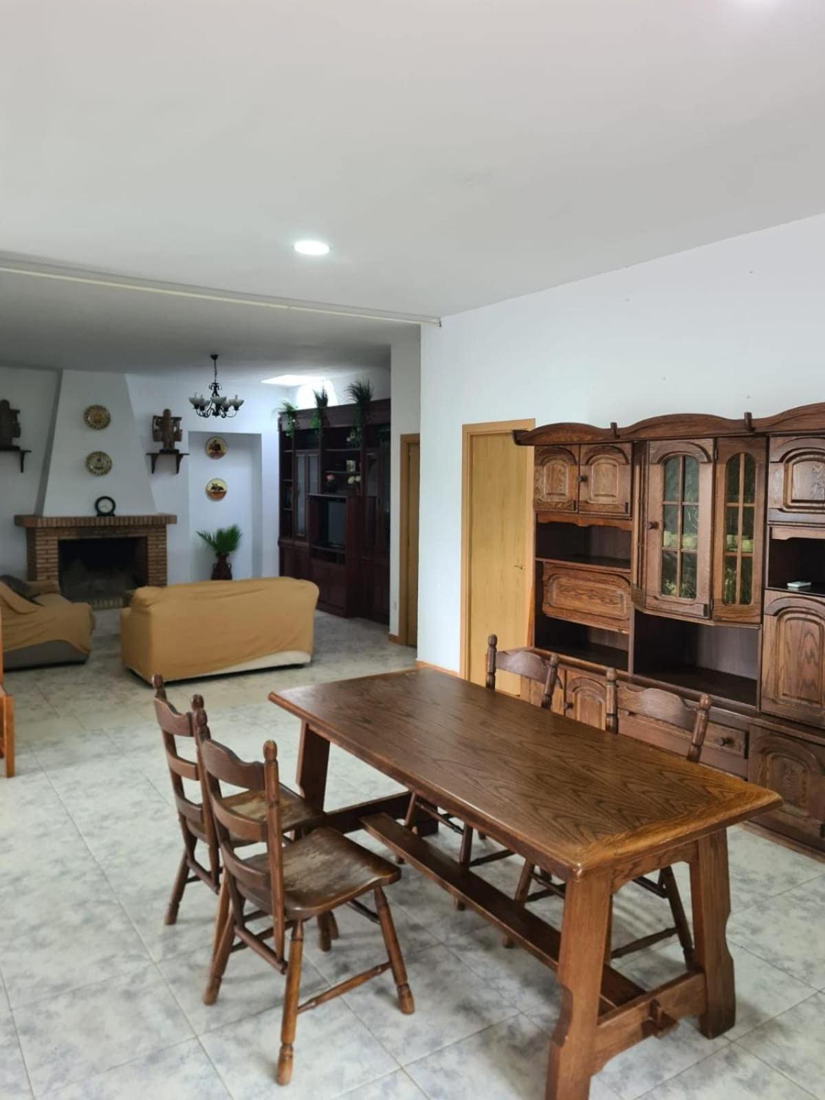 Four-Bedroom House,1634685255:JPEG