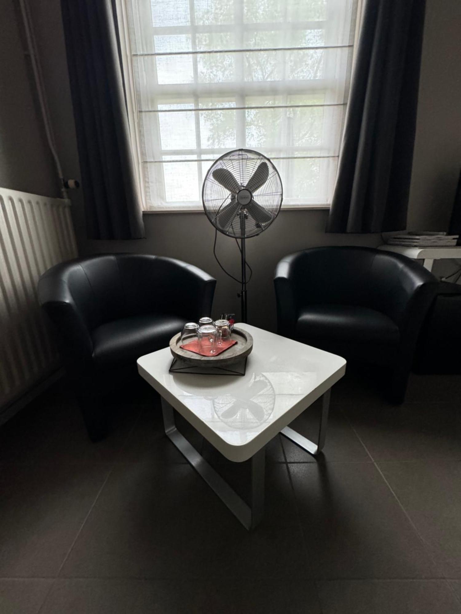 Kamer met Kingsize Bed