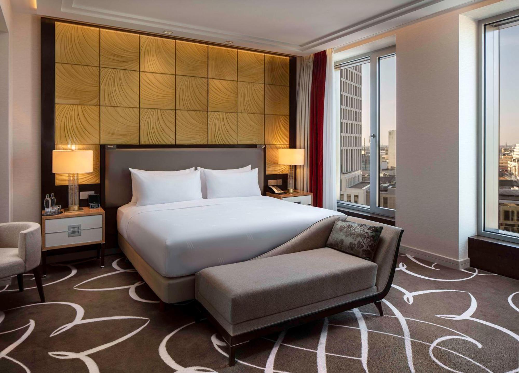 Suite Angolare con Letto King-Size