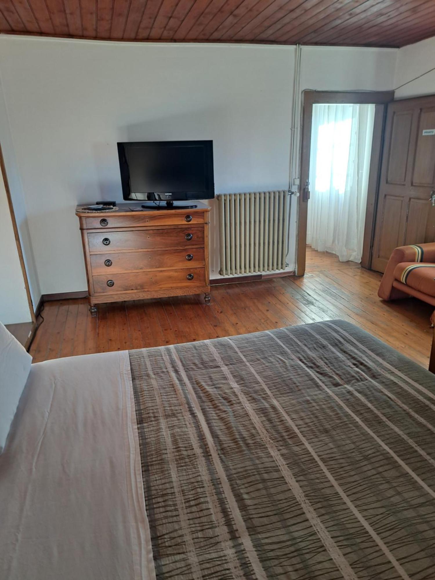 Double Room Private Bathroom