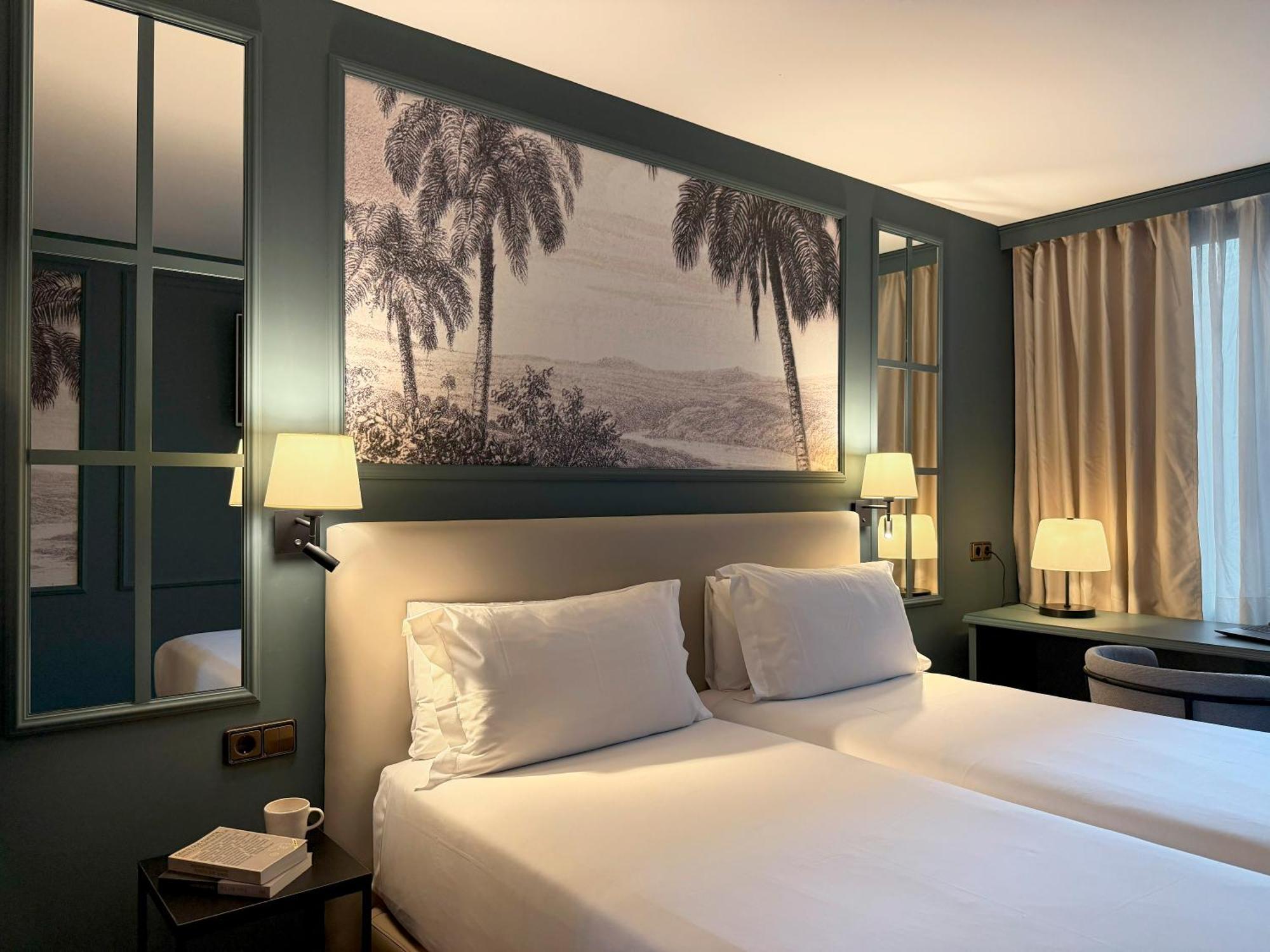 Deluxe Double or Twin Room