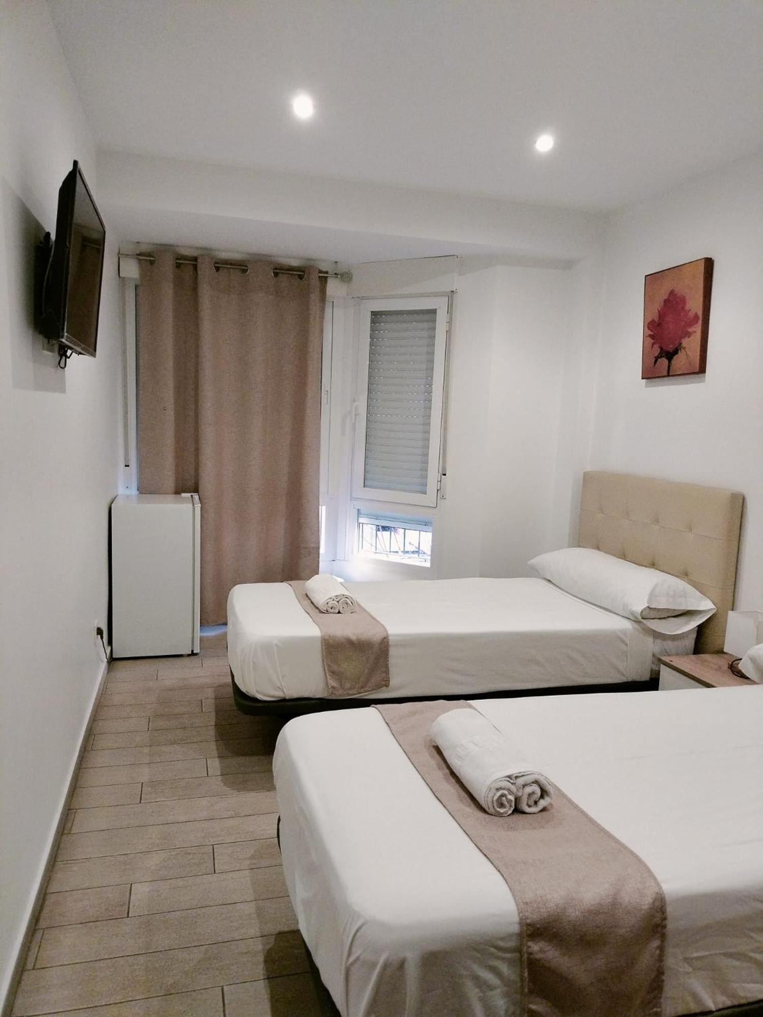 Tweepersoonskamer met 1 of 2 Bedden en Eigen Badkamer