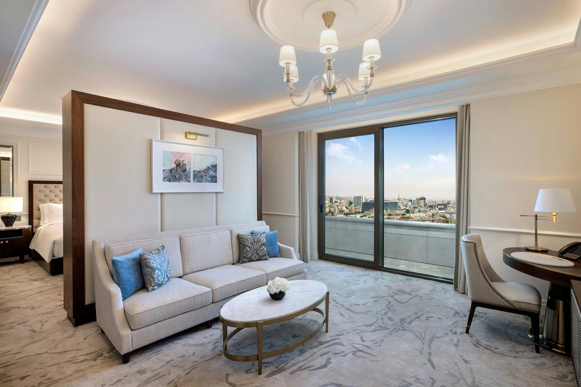 Ritz-Carlton Club lounge access Suite 1 King City view