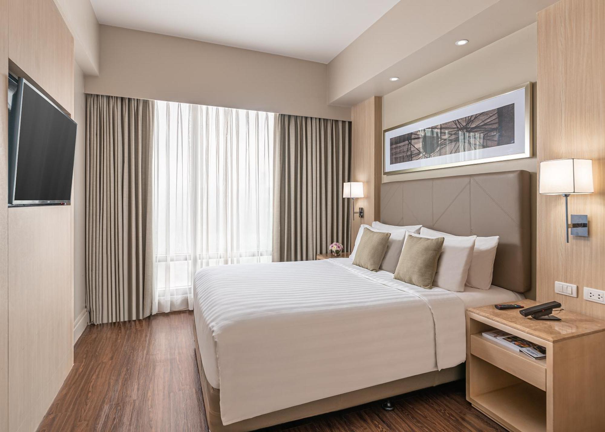 1 Queen Bed Standard Room