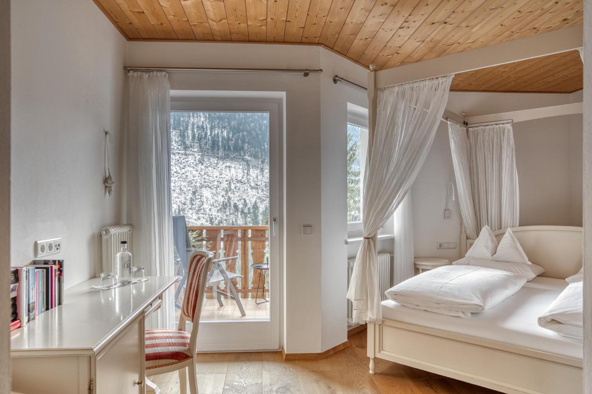 Double Room Balcony,1648901827:JPEG