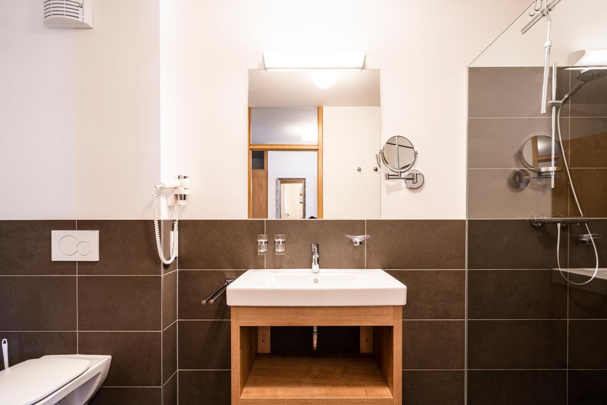 Comfort Appartement met 2 Slaapkamers en Bad (4 Volwassenen + 2 Kinderen)