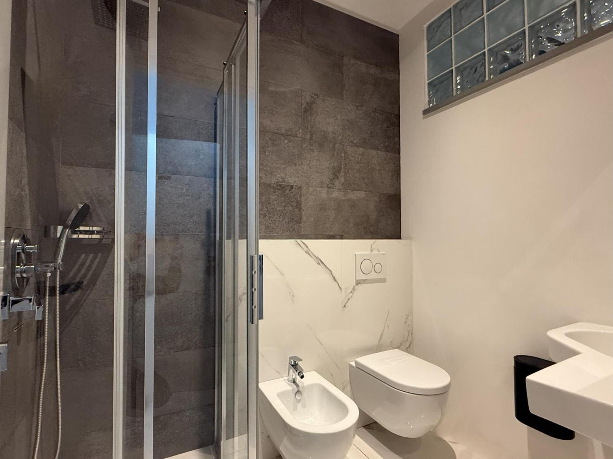 Double Room with Private Bathroom,1661704554:JPEG