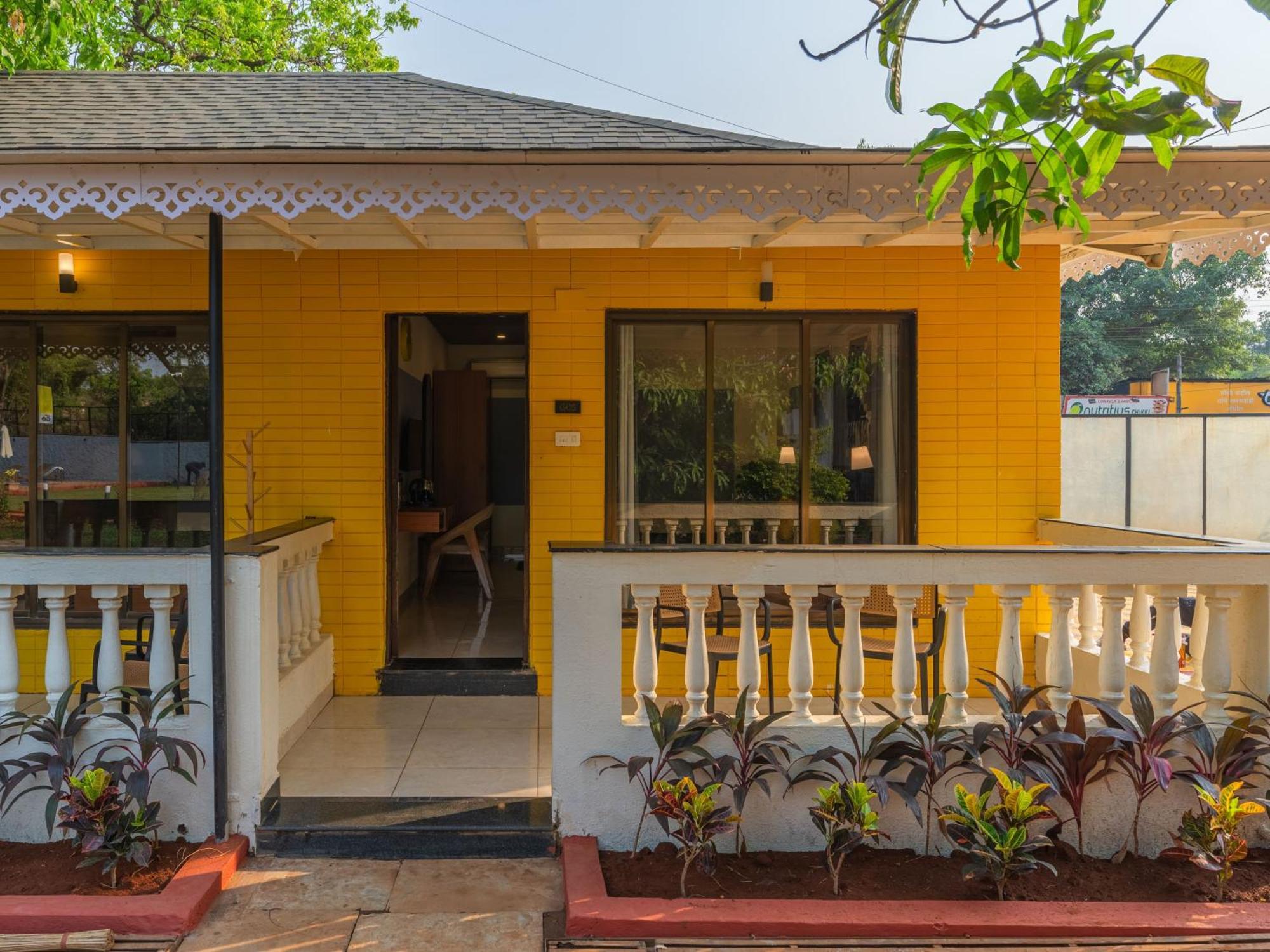 Deluxe Double Room Patio Garden View