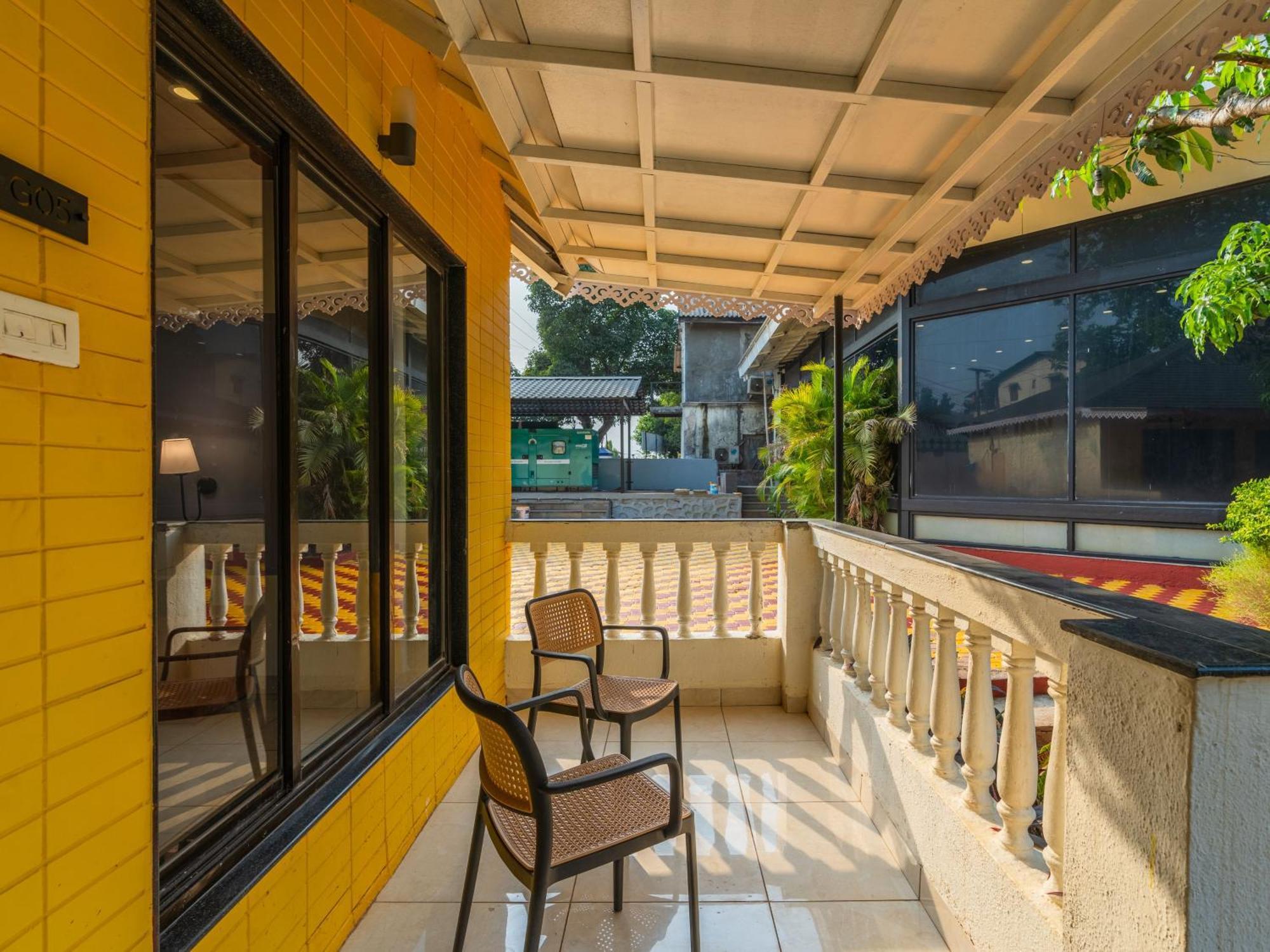 Deluxe Double Room Patio Garden View