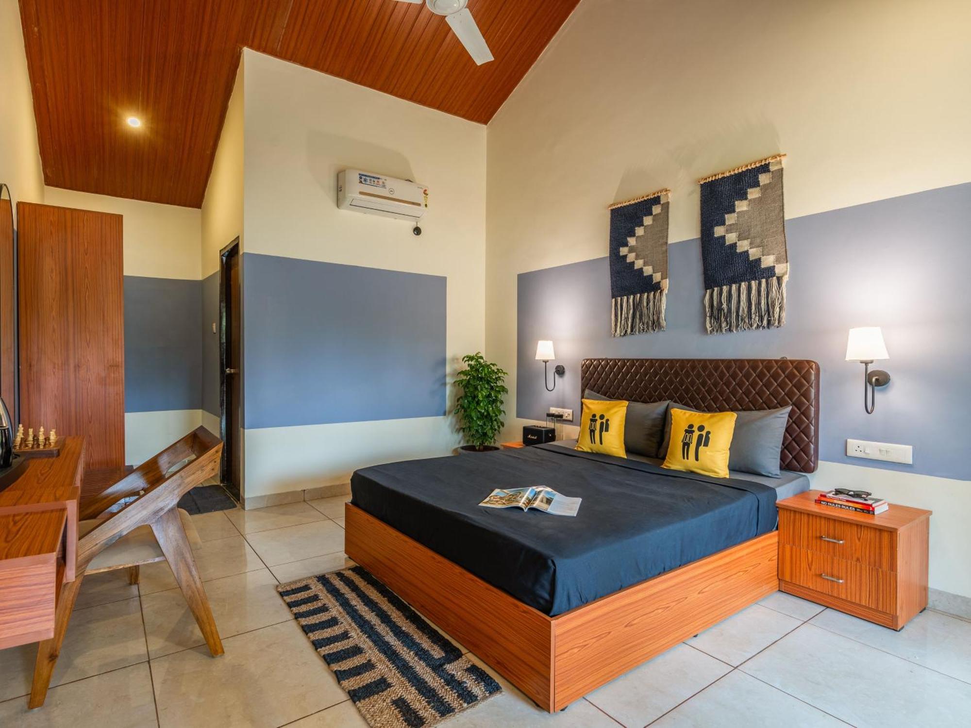 Deluxe Double Room Patio Garden View