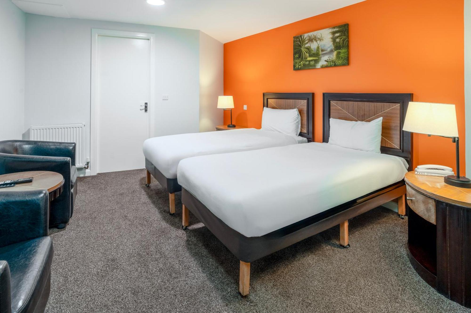 Standard Twin Room without Window