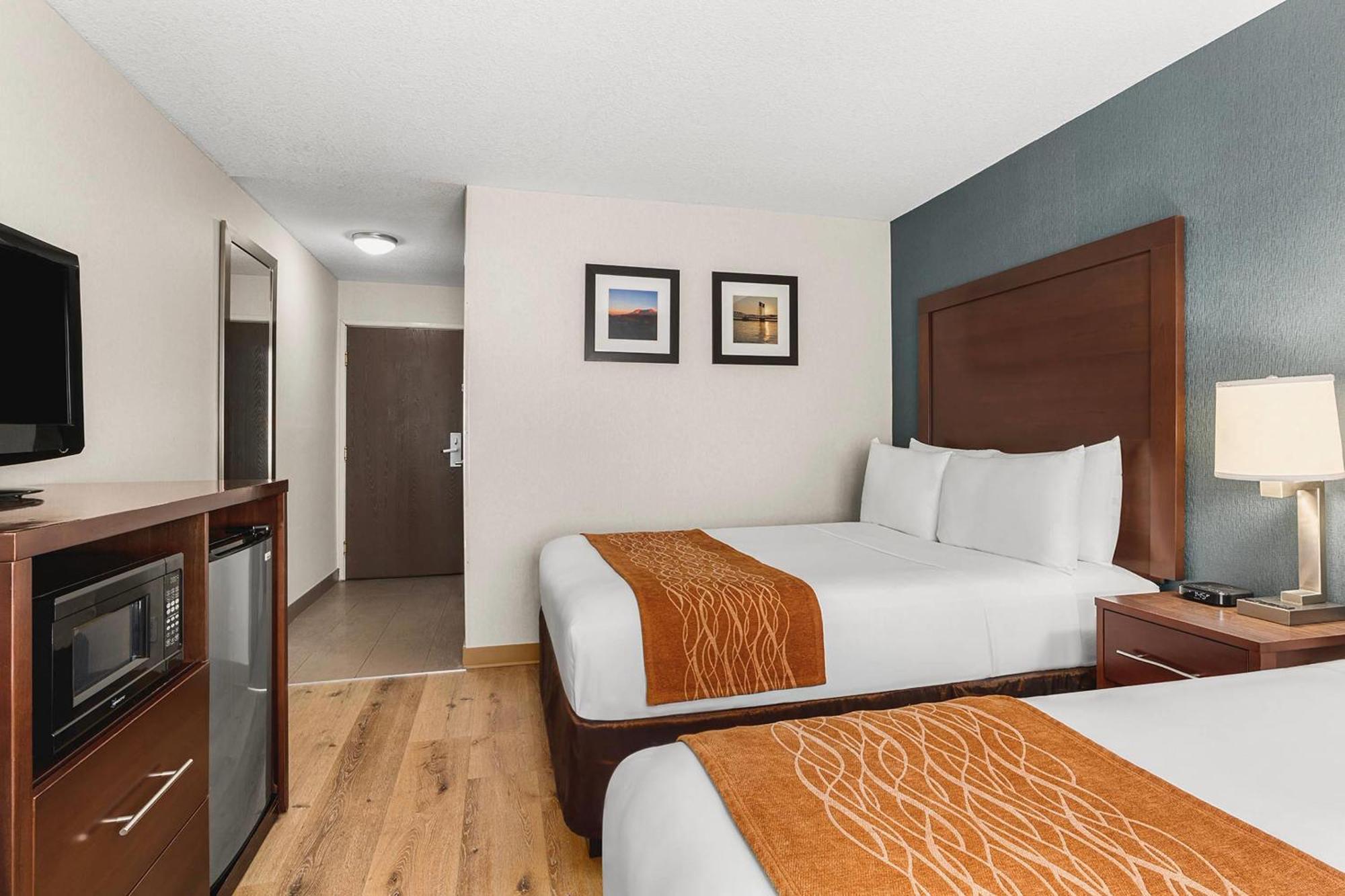 Standard Double Room Two Double Beds